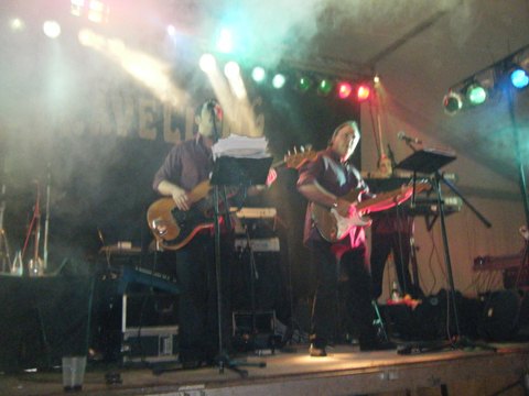 Recuerdo del grupo Trávelling en Colloto, fotografía 10