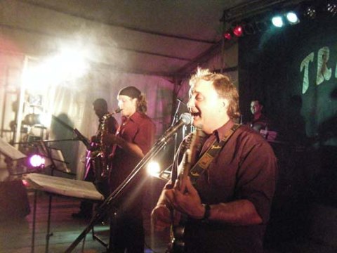 Recuerdo del grupo Trávelling en Villabazal, fotografía 16