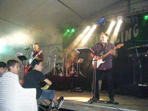 Recuerdo del grupo Trávelling en Villabazal, fotografía 35